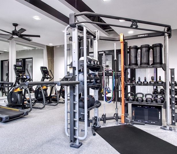 Zoso Flats - 24 hour fitness center - Arlington apartments
