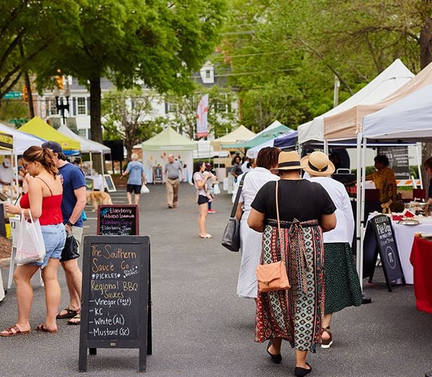  Auden Apartments | Cumberland Apartments | Atlanta, GA | Vinings farmers market