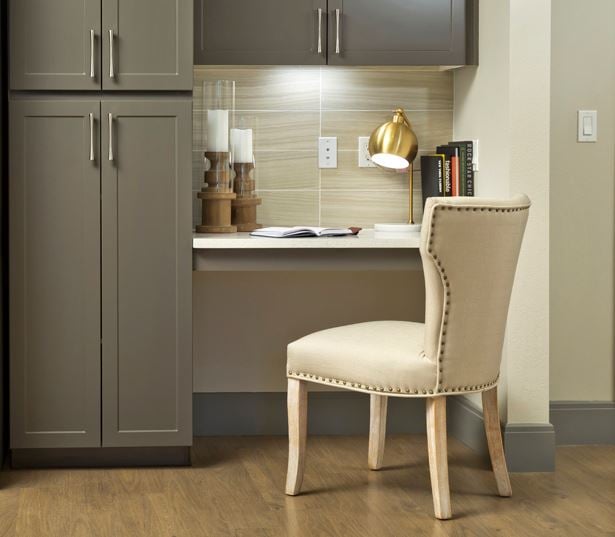 Luxury apartments phoenix - District at Biltmore built-in desks