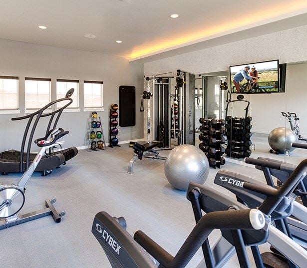Victory Flats apartments in Beaverton near Kaiser Permanente - Fully equipped fitness center 