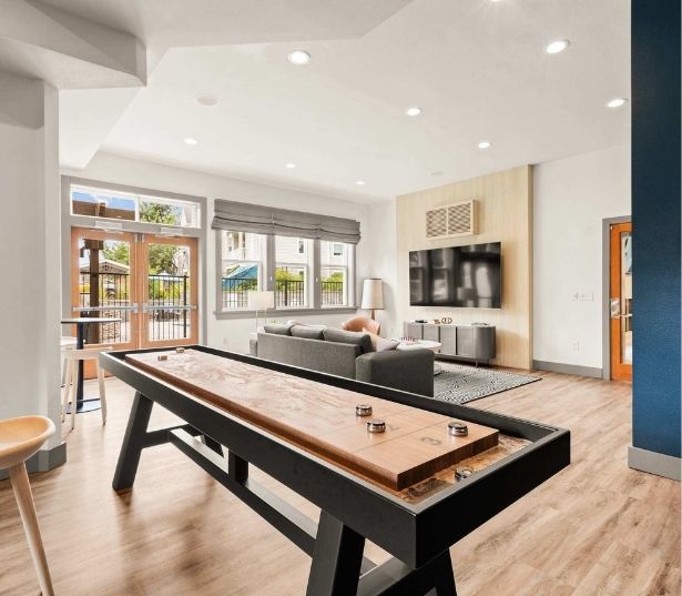 Apartments in Issaquah WA near Siemens - The Timbers at Issaquah Ridge Game Room