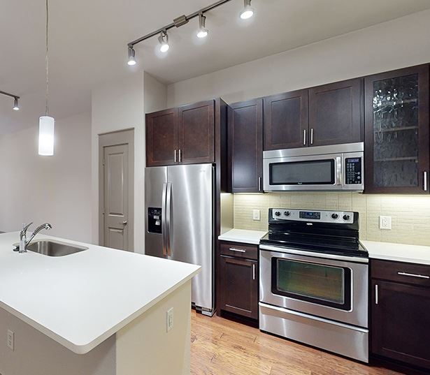 Dallas, TX Apartments for Rent - The Icon at Ross - 11F5 Floor Plan Virtual Tour