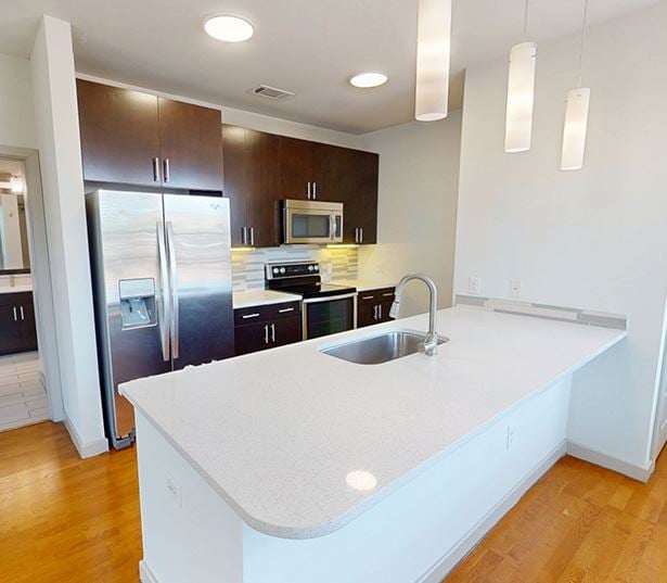 Uptown Dallas Apartments - Stella Apartments Dallas - 21F1A Floor Plan Virtual Tour