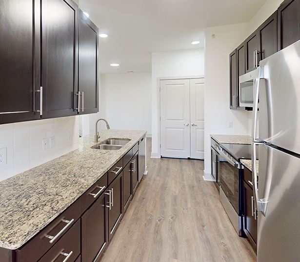 Richardson, TX Apartments for Rent - Brick Row - 22F2B Floor Plan Virtual Tour