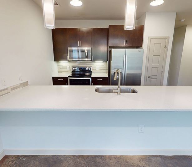 State Thomas Apartments in Uptown Dallas - 22F3A Floor Plan Virtual Tour