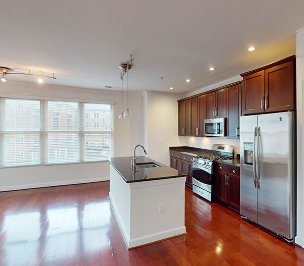 The Reserve at Tysons Corner Apartments in Vienna - Broadway Virtual Tour