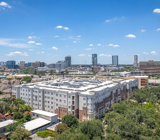Rice Village Apartments in Houston - District at Greenbriar - Exterior