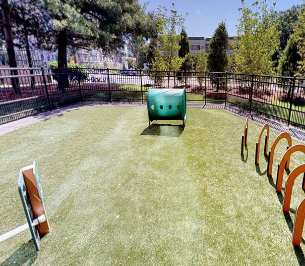 https://my.matterport.com/show/?m=1LQghaLRngE&brand=0