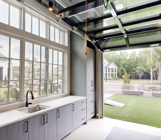 Daniel Island Apartments in Charleston - The Henslow Daniel Island - Event Barn