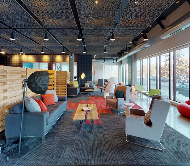 North Loop Apartments for Rent In Minneapolis - Junction Flats - Lobby