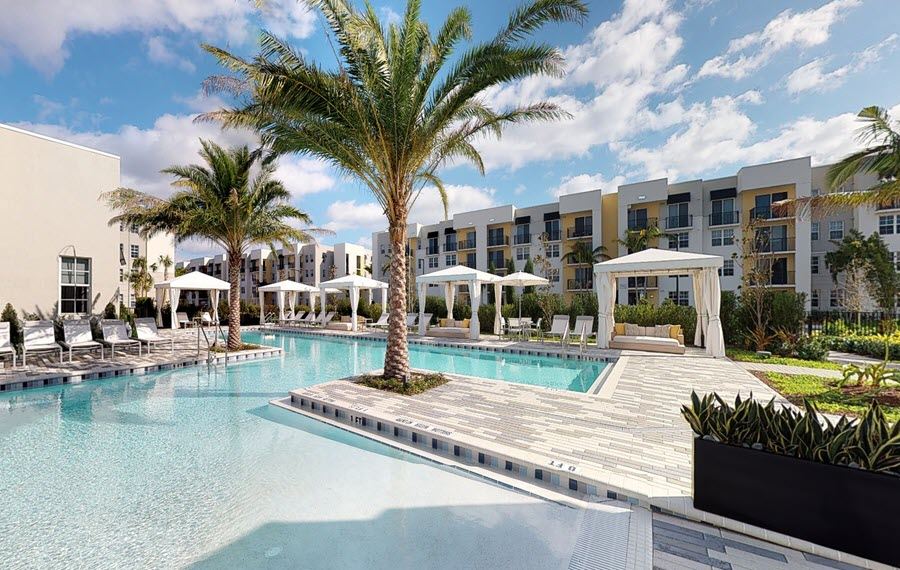 The District Boynton - Apartments in Palm Beach County - pool virtual tour