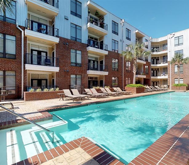 2125 Yale - Apartments in Houston Heights - Pool Virtual Tour