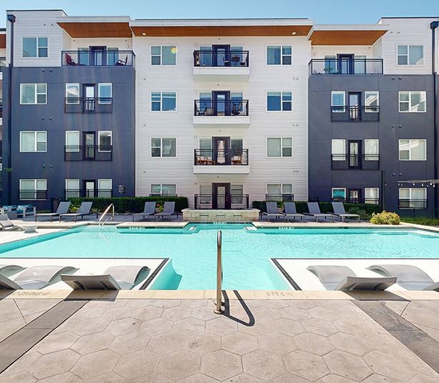 Larq Henderson Apartments in Dallas - Pool Virtual Tour
