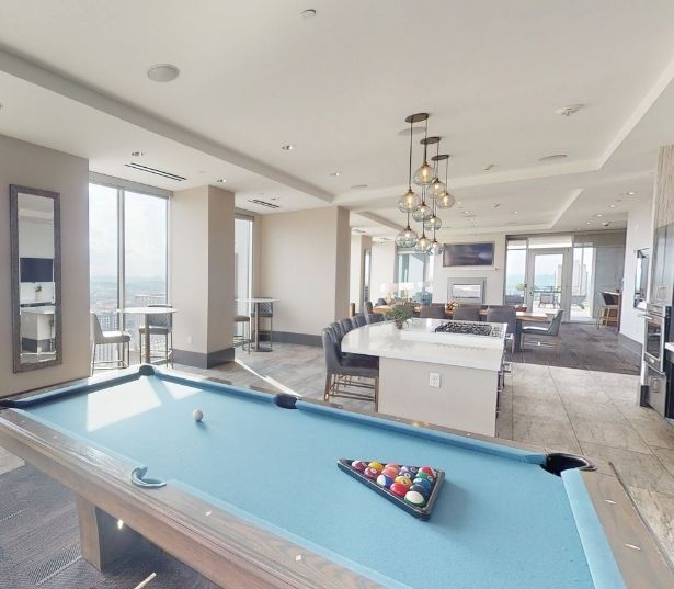 Midtown apartments for rent in Nashville - SkyHouse Nashville SkyLounge