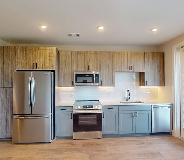 The Henslow Daniel Island Apartments in Charleston - Sanderling floor plan virtual tour