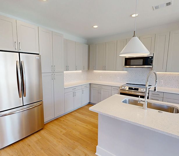 Charleston Apartments - Brooking Square Apartments & Townhomes - The Shoreline Virtual Tour