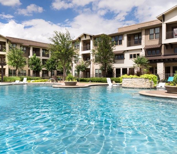 StoneLedge Apartments - pool virtual tour - Grapevine Lake Apartments