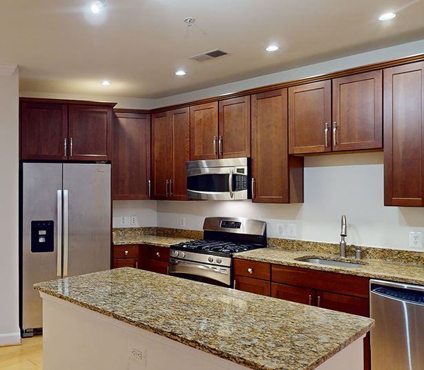 Mosaic District Apartments in Tysons Corner - The Reserve at Tysons Corner - Valentino Virtual Tour
