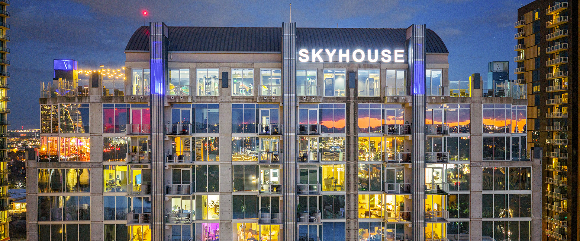 SkyHouse Austin Apartments - Pool
