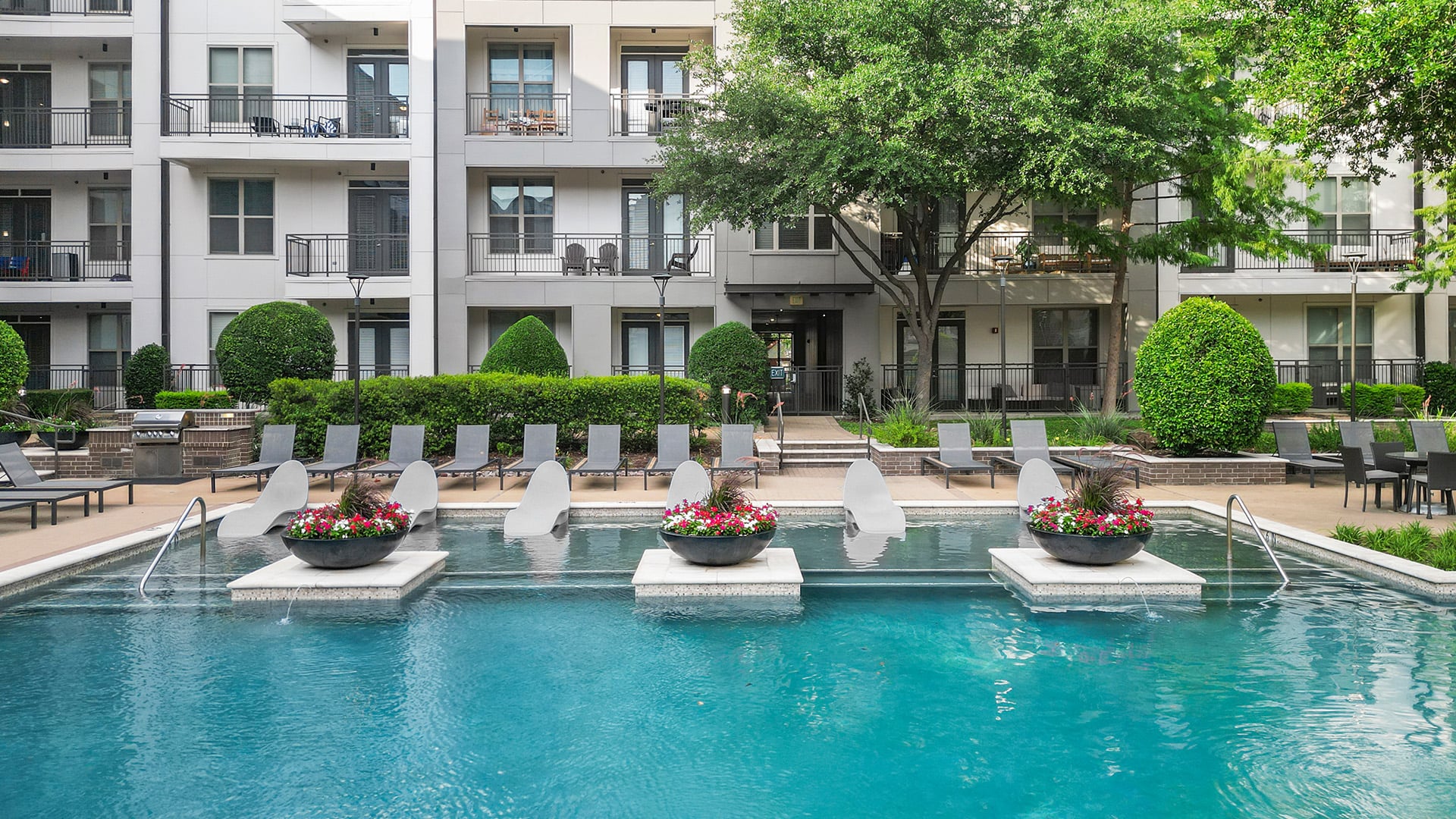 Lower Greenville Dallas Apartments - Strata - Views