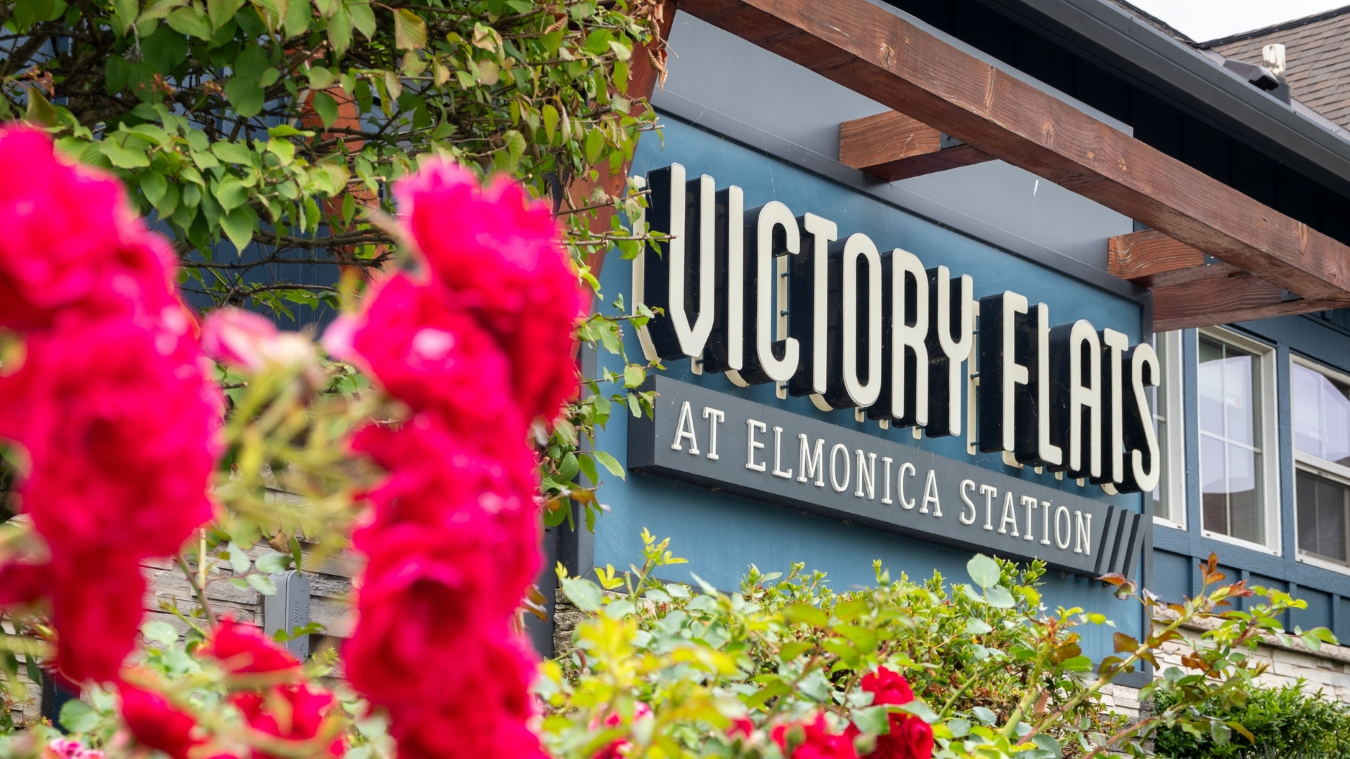 Victory Flats Apartments in Beaverton, OR - Entrance