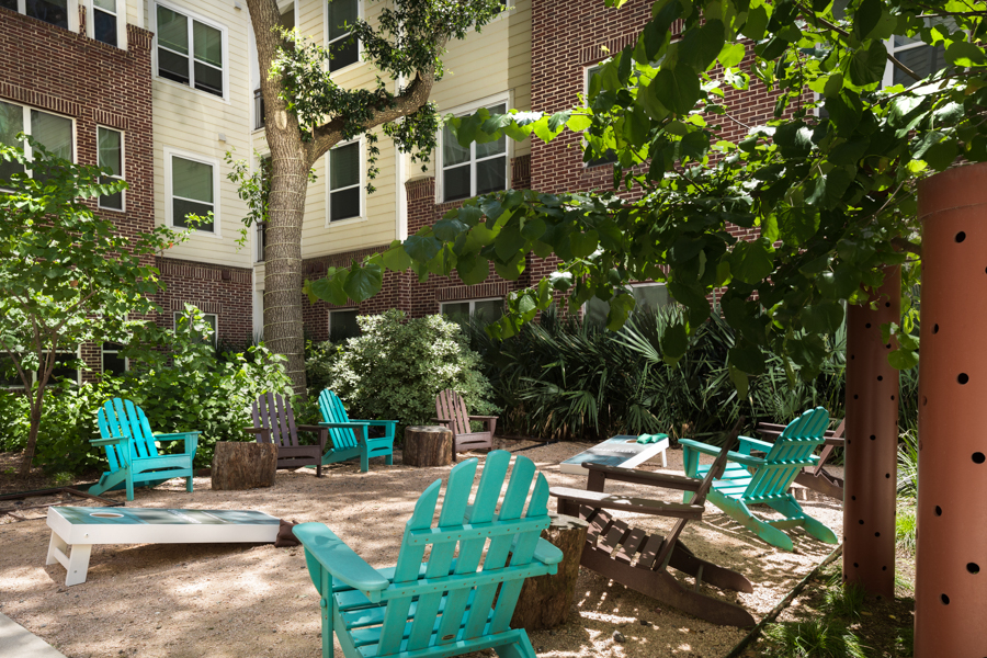 District at Greenbriar Apartments for Rent Houston, TX