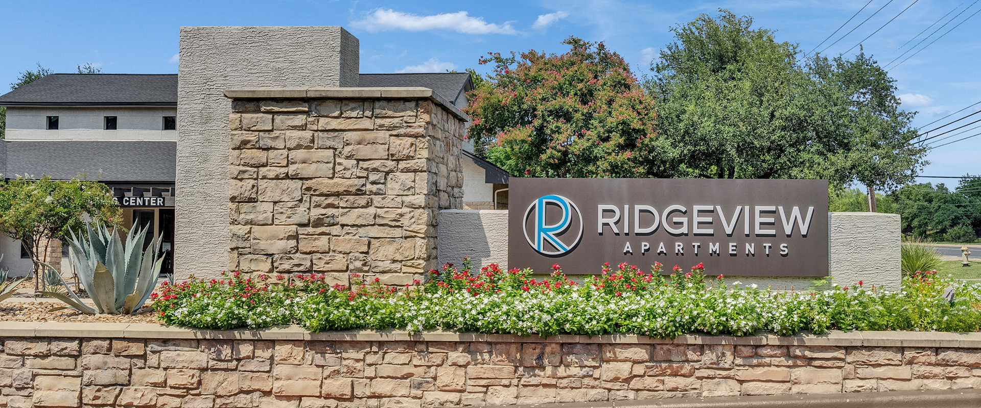 South Austin Apartments - Ridgeview - Exterior
