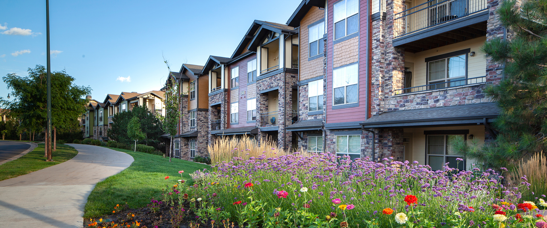 Southeast Aurora Apartments - The Sanctuary at Tallyns Reach - Exterior