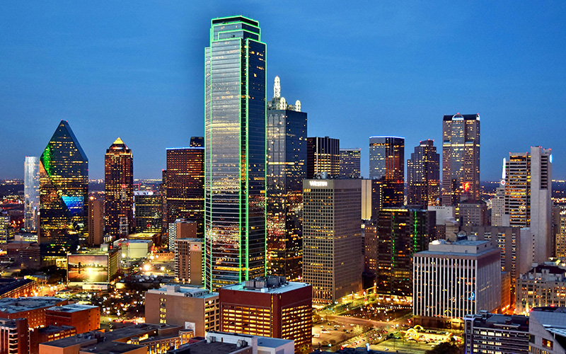 Dallas Arts District Apartments - Icon at Ross