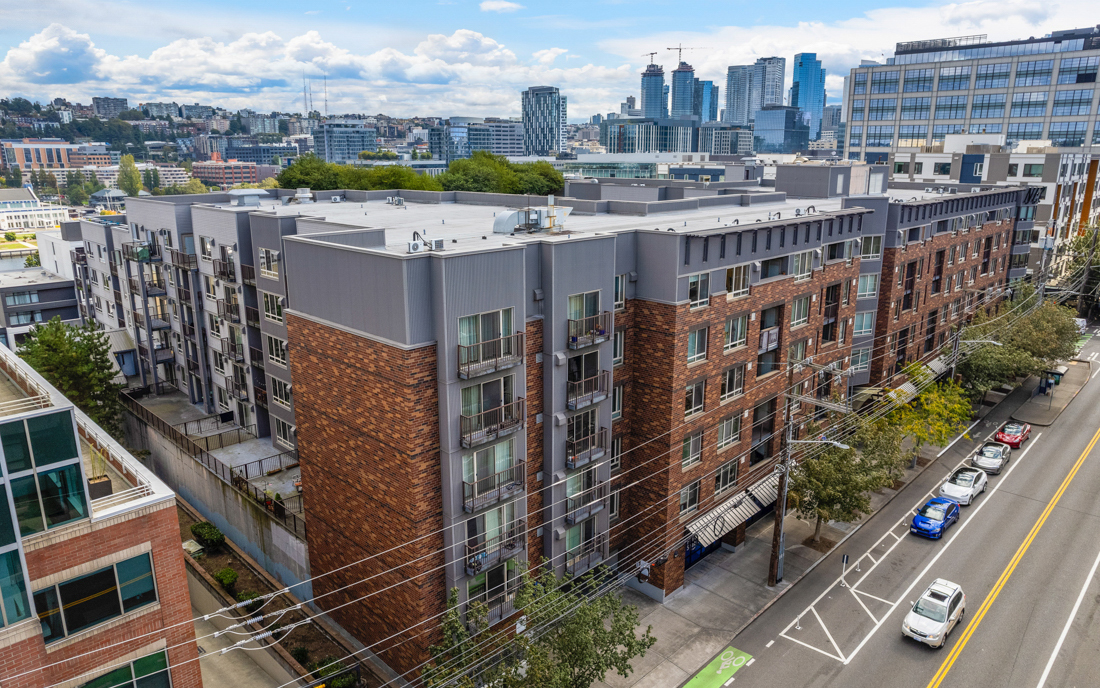 Neptune Apartments | Seattle, WA | South Lake Union Apartments near Amazon
