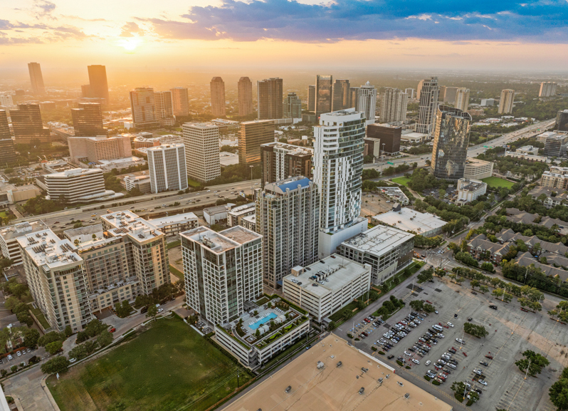 Houston high rise apartments - SkyHouse River Oaks neighborhood