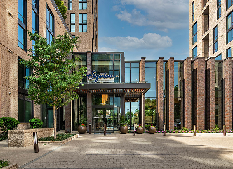 Reston Town Center Apartments - Signature - Exterior