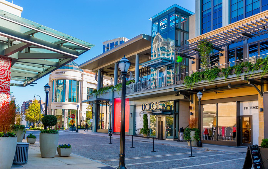 Onsite Retail, Shops at Buckhead Apartments in Atlanta, GA