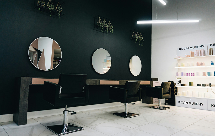 Signature Reston Town Center - Reston, VA Apartments with salon onsite - Hammer & Nails