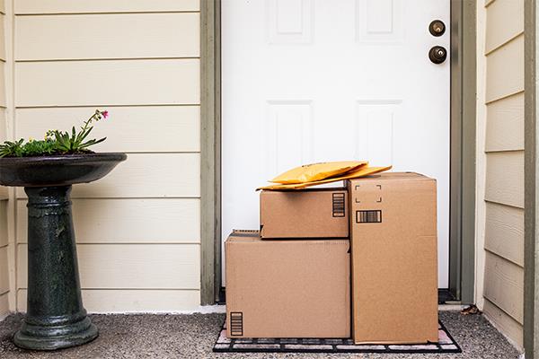Larq Henderson offers direct to door package delivery for residents | Apartments in Dallas, TX
