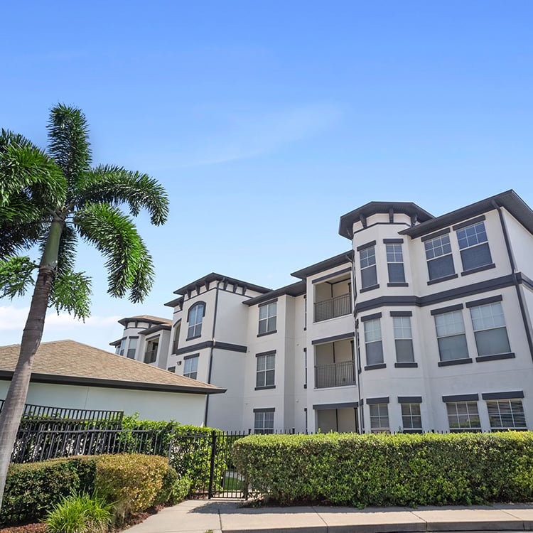 Pet Friendly Apartments in Orlando - Reserve at Beachline - Online Reviews