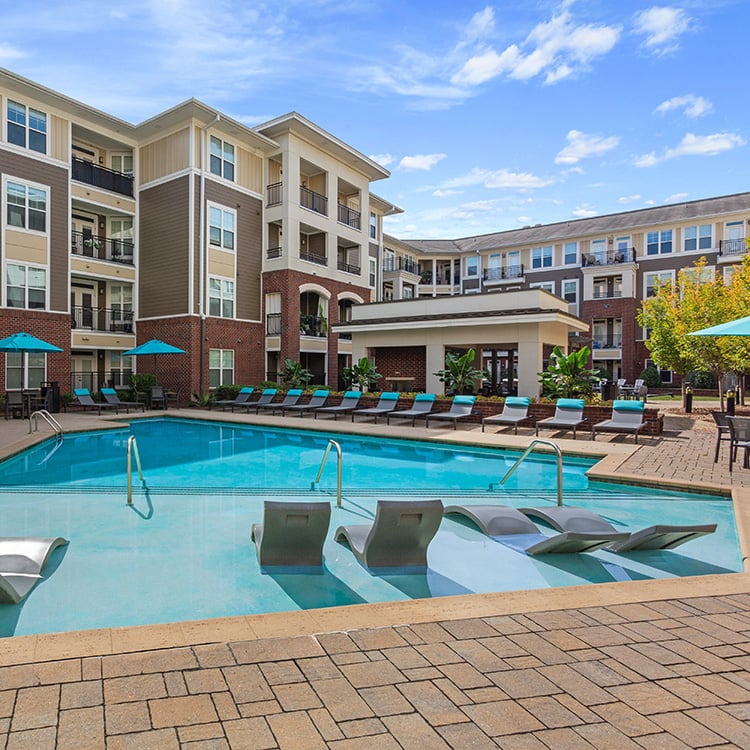 Pet Friendly Apartments in Raleigh, NC - Marshall Park - Online Reviews