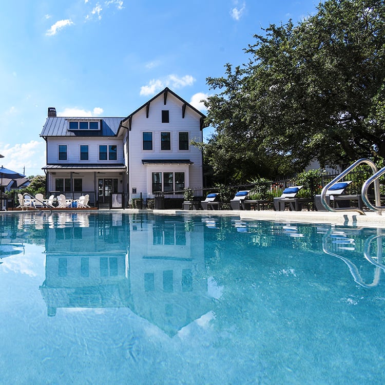 NoA on McNeil Townhomes + Flats Reviews Austin