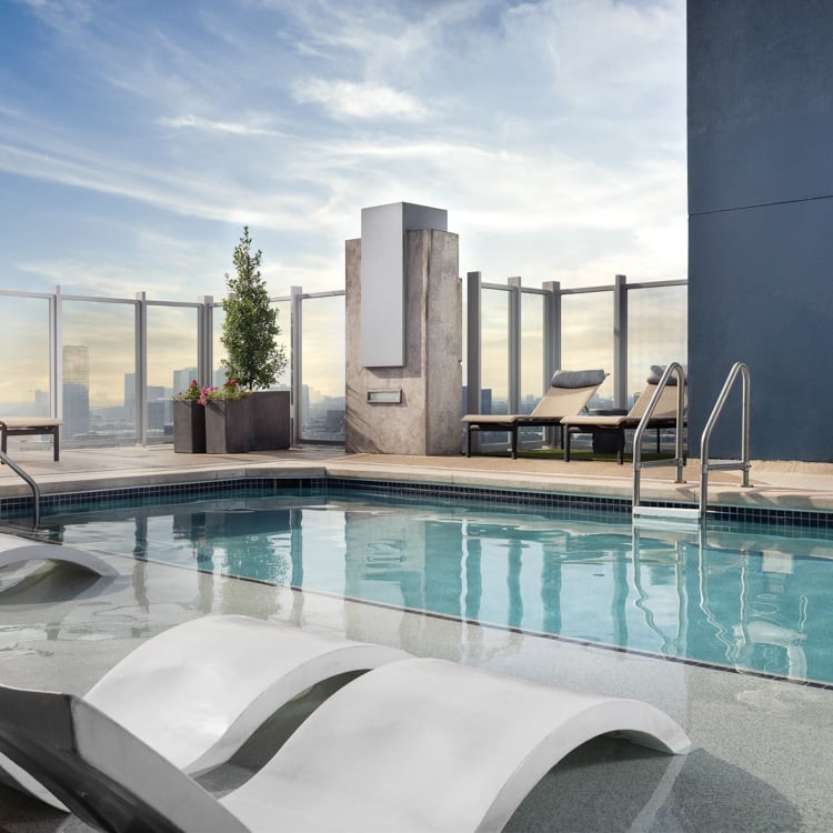 SkyHouse River Oaks Apartments Reviews