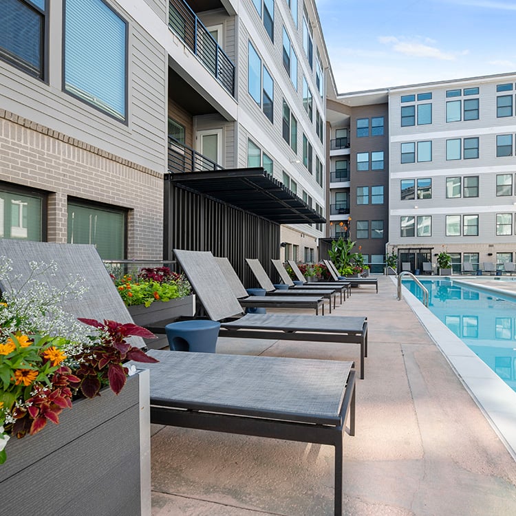 Pet Friendly Apartments in Atlanta, GA - Vinings Lofts and Apartments - Online Reviews