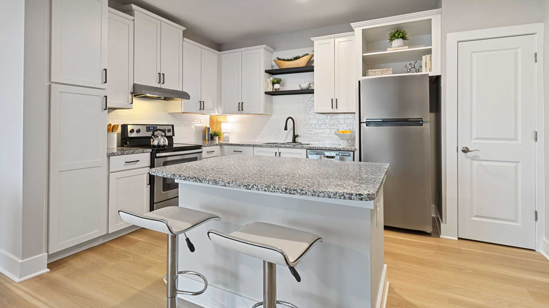 Apartments in Suwanee, GA - Artisan Station Apartments