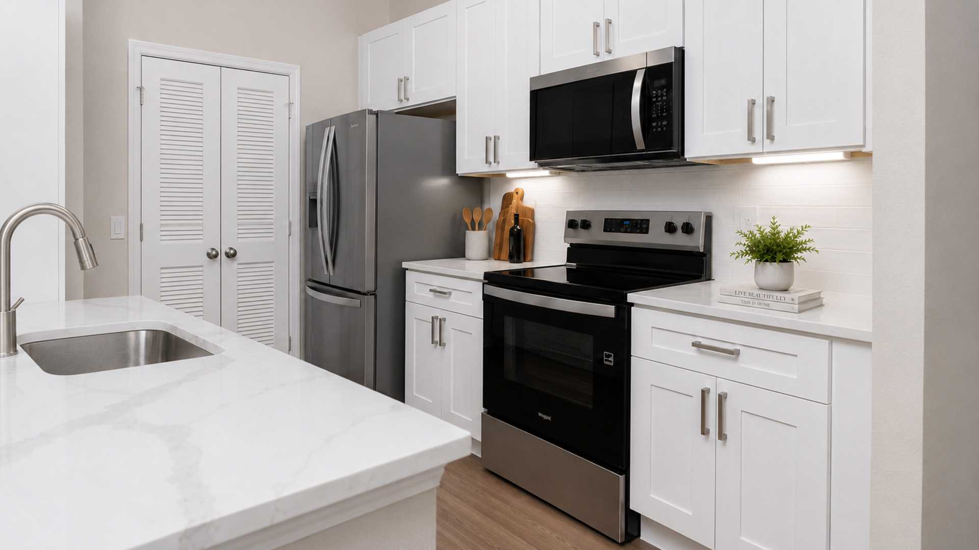 Orlando Apartments for rent - Reserve at Beachline- Kitchen