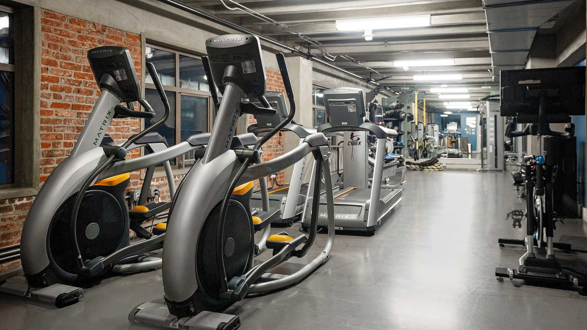 The Brockman Lofts Apartments in LA - Fitness Center