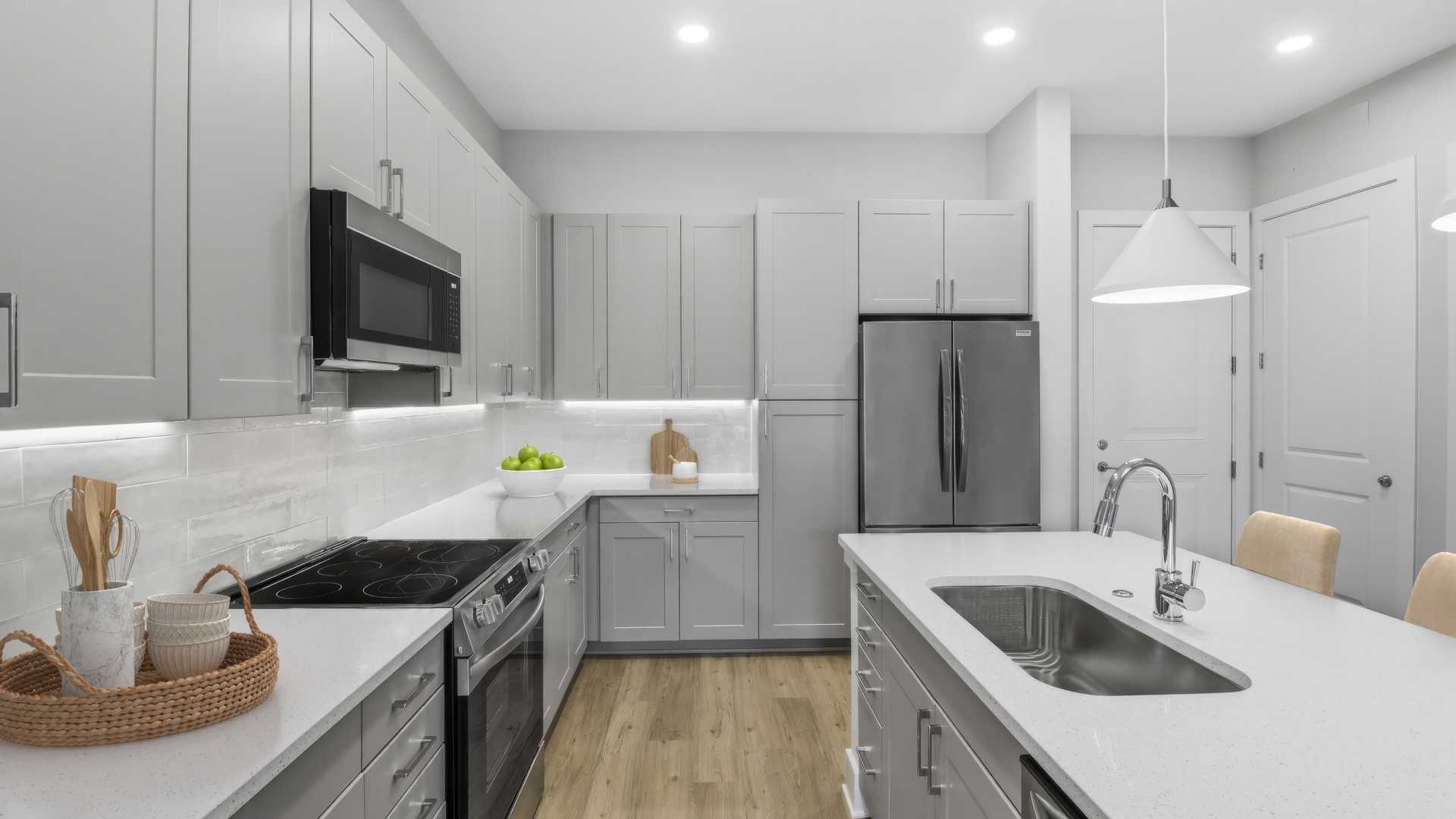 Townhomes in Charleston - Brooking Square - Arrangement on Table