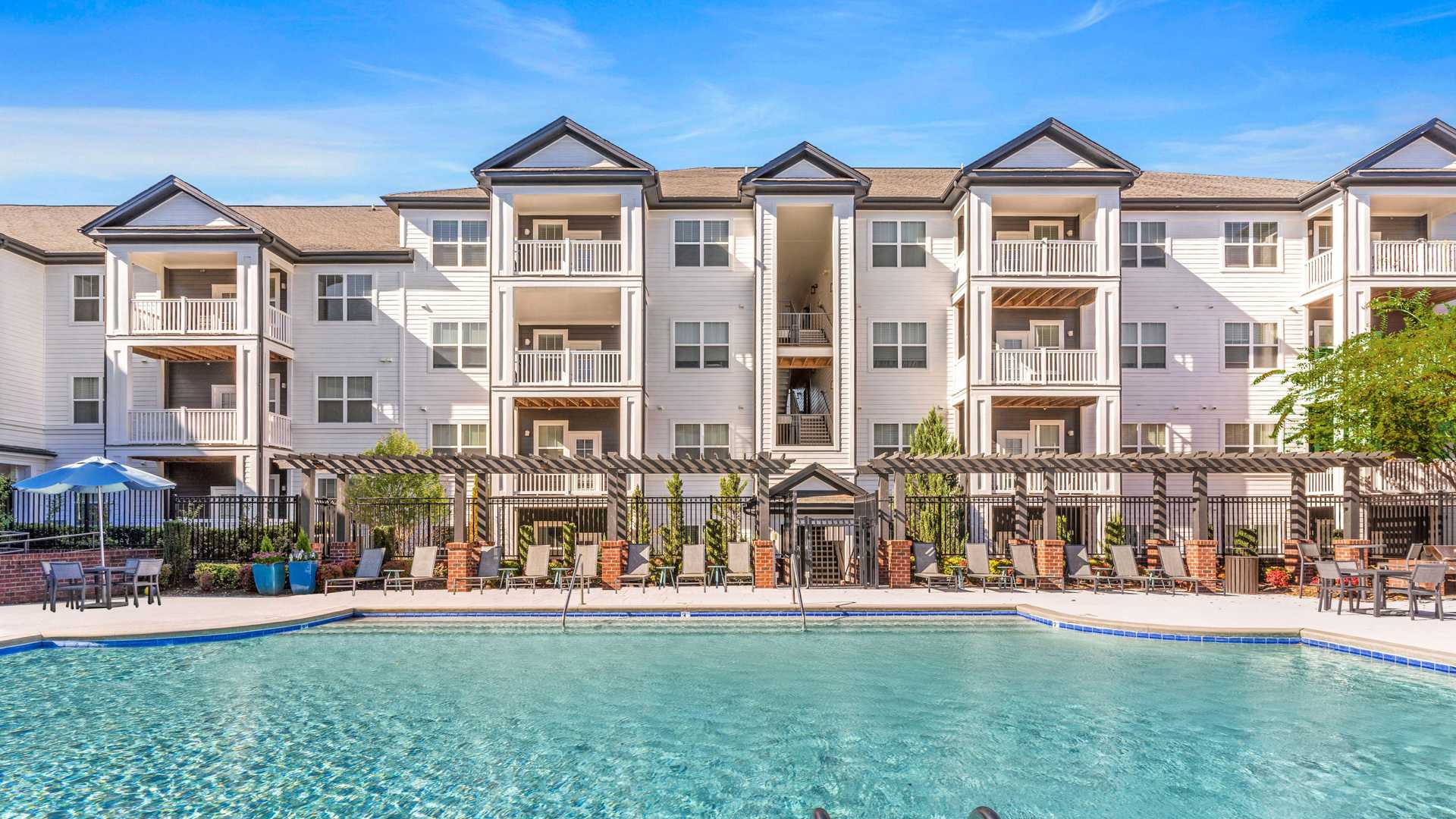 Cary Apartments near RDU Airport - Chancery Village Pool