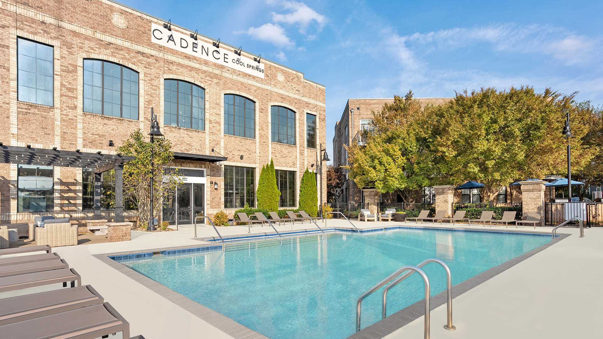 apartments in cool springs - Cadence Cool Springs Expansive swimming pool