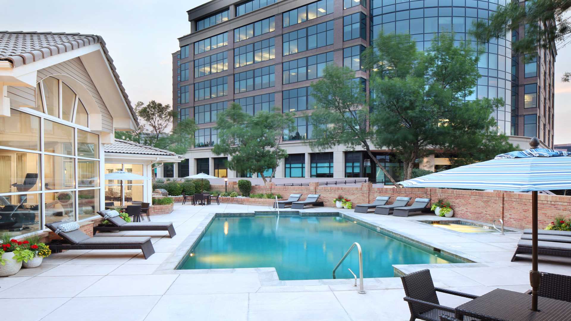 Apartments For Rent in Denver Tech Center Carriage Place Denver, CO