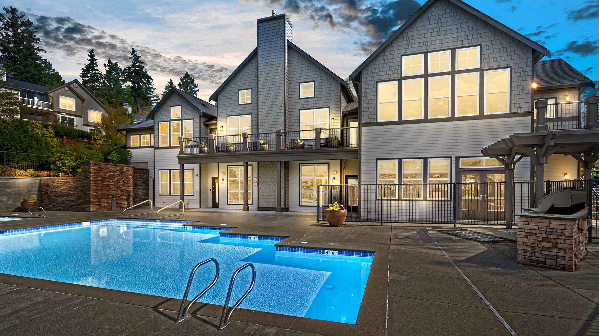 Apartments in Issaquah wa near Cosco - The Timbers at Issaquah Ridge- pool at night