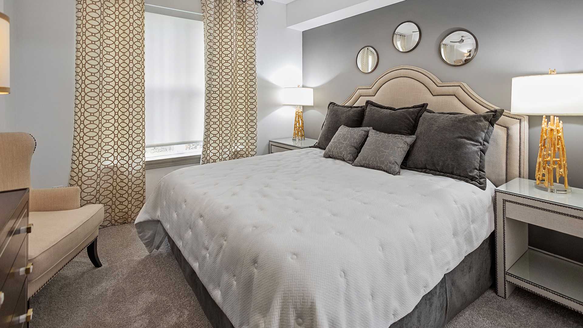 Apartments in SouthPark - The Encore SouthPark - bedroom