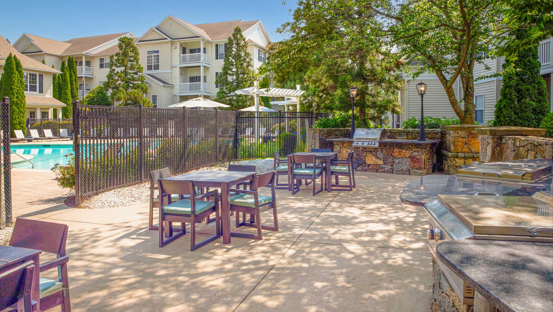 Highlands at Dearborn living room Peabody MA - North Shore